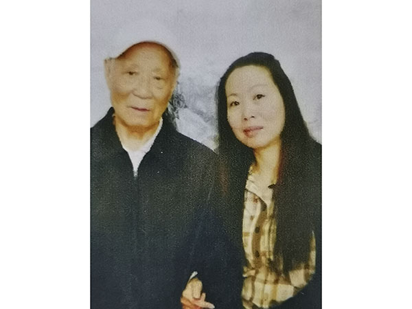 江西省工艺美术师 杨小琴