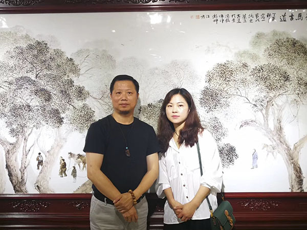 中国工艺美术学会会员 洪小琴