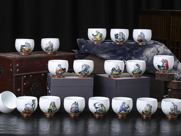 釉下五彩十八罗汉一套128800