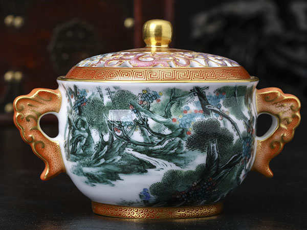 釉下五彩梦里乡情香炉   21800