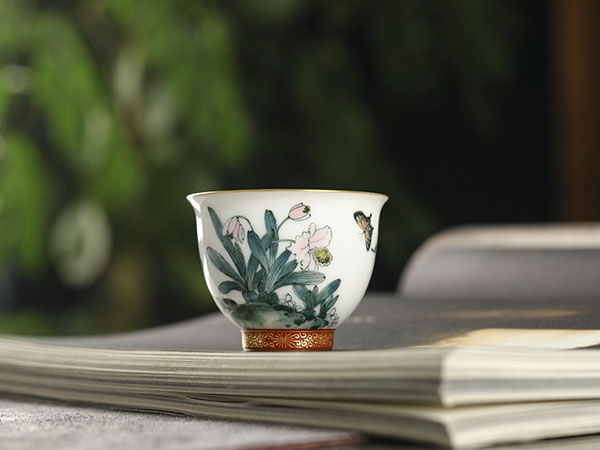 釉下五彩蝶恋花杯6800