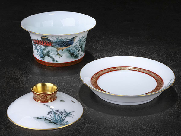 釉下五彩锦鸡盖碗15800